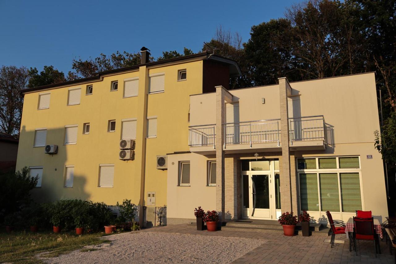 Hotel Pansion Milena Međugorje Exterior foto