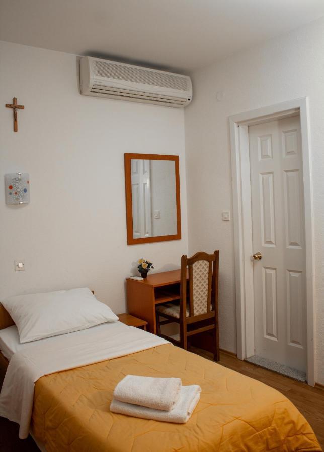 Hotel Pansion Milena Međugorje Exterior foto